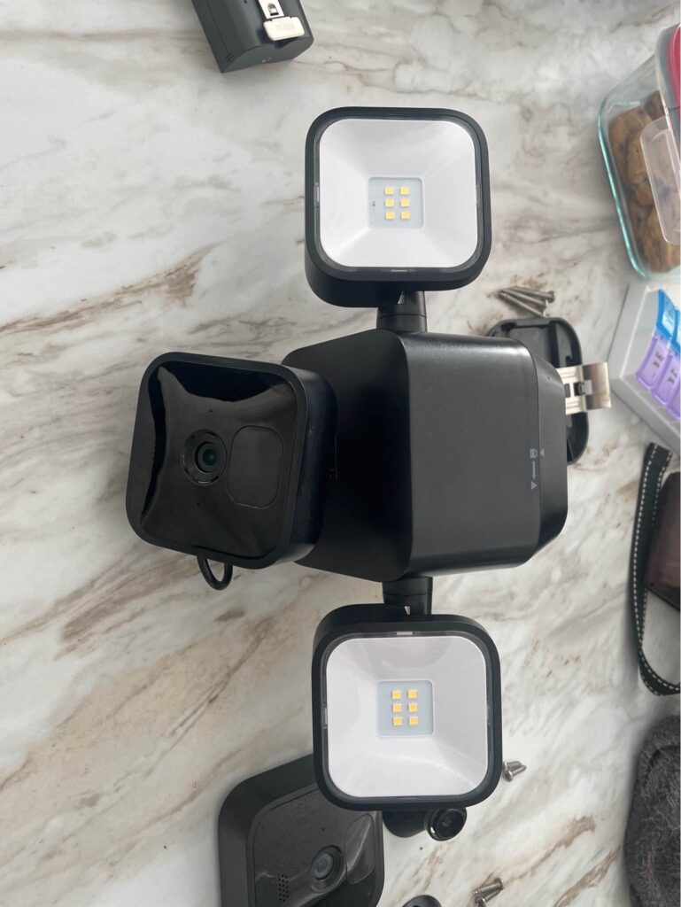 best battery operated flood lights